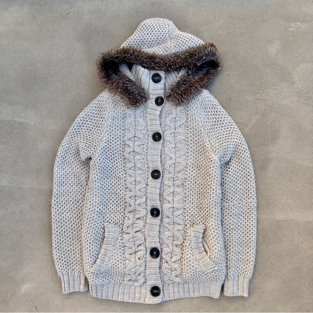 Ci Sono Cream Knit Cardigan with Faux Fur Trim Size S